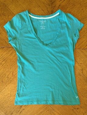 Y2K American Eagle Outfitters Teal V-Neck Short Sleeve Tee